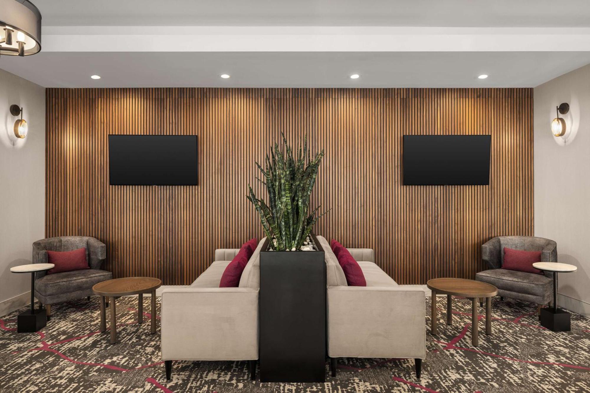 Hampton Inn & Suites Downers Grove Chicago Exterior photo