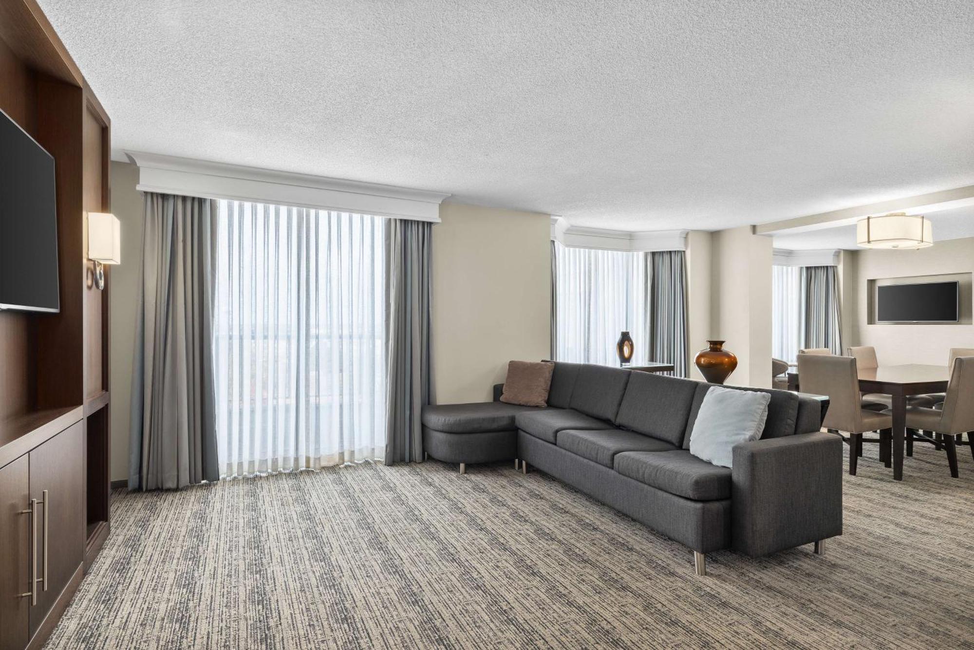 Hampton Inn & Suites Downers Grove Chicago Exterior photo